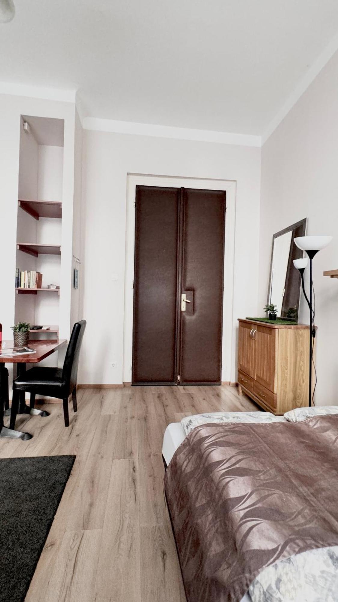 Central Walk Fashionstreet Apartmnts ブダペスト エクステリア 写真