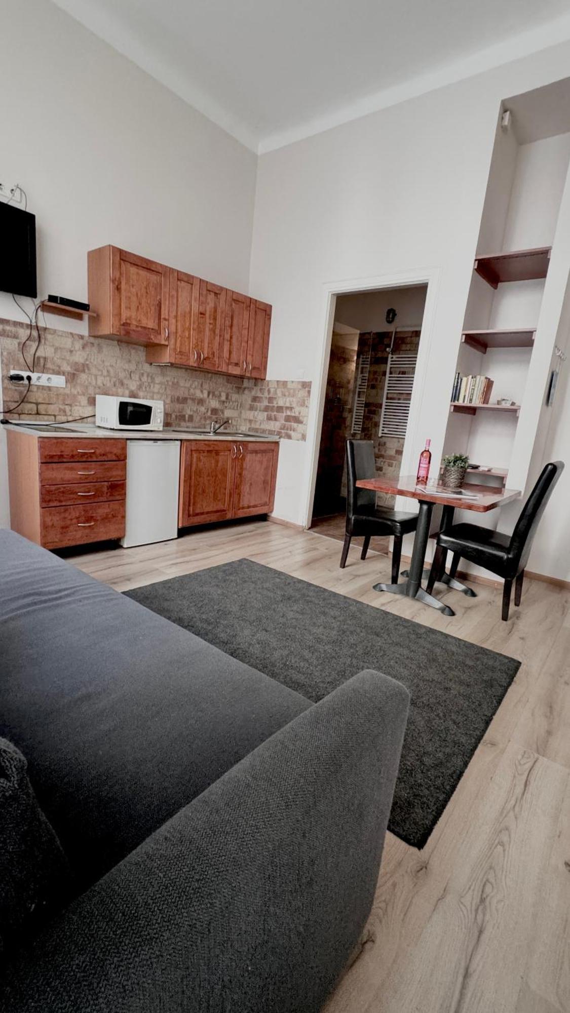 Central Walk Fashionstreet Apartmnts ブダペスト エクステリア 写真